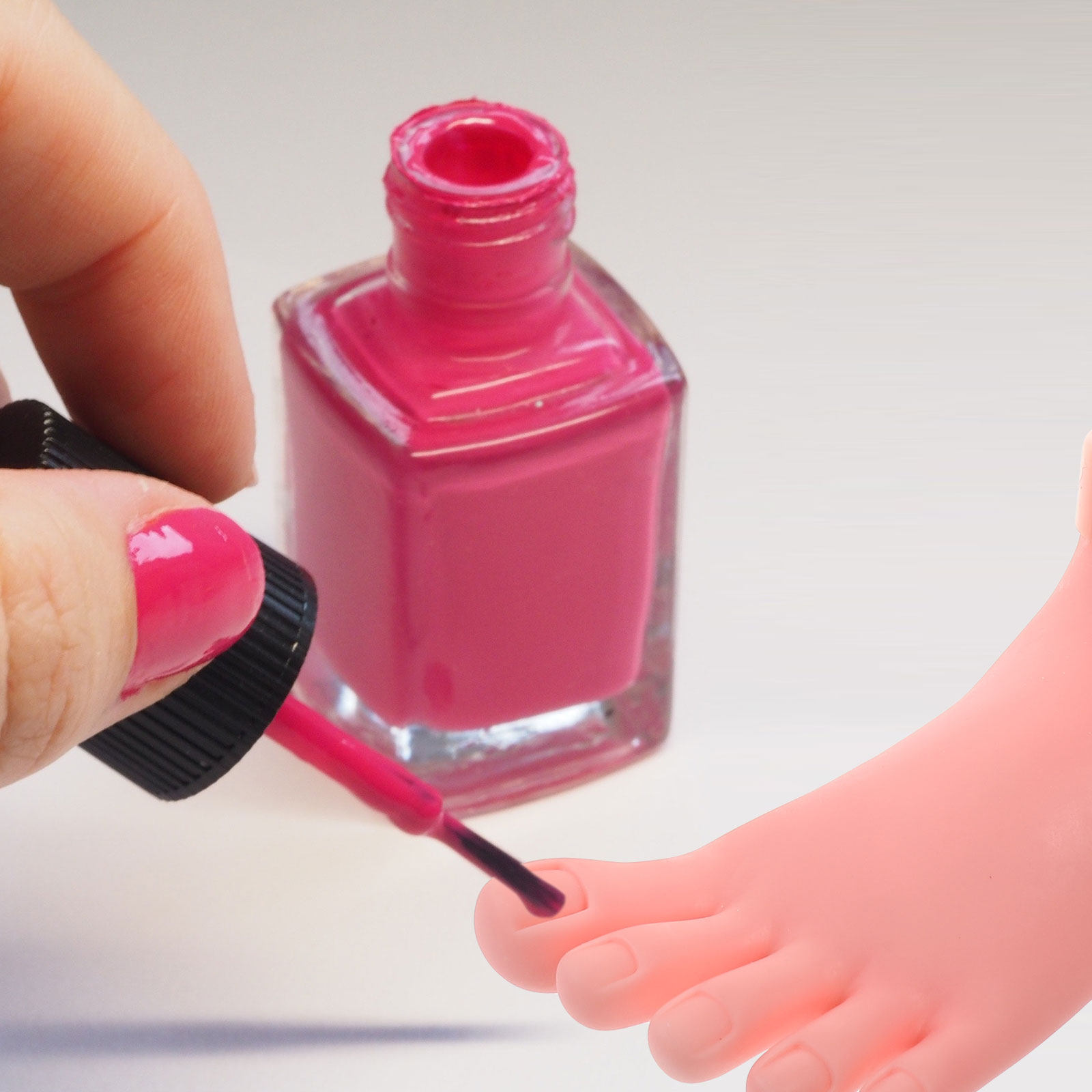 Nail Art Fake Nails - قطعتان من أداة تدريب الأظافر الاصطناعية