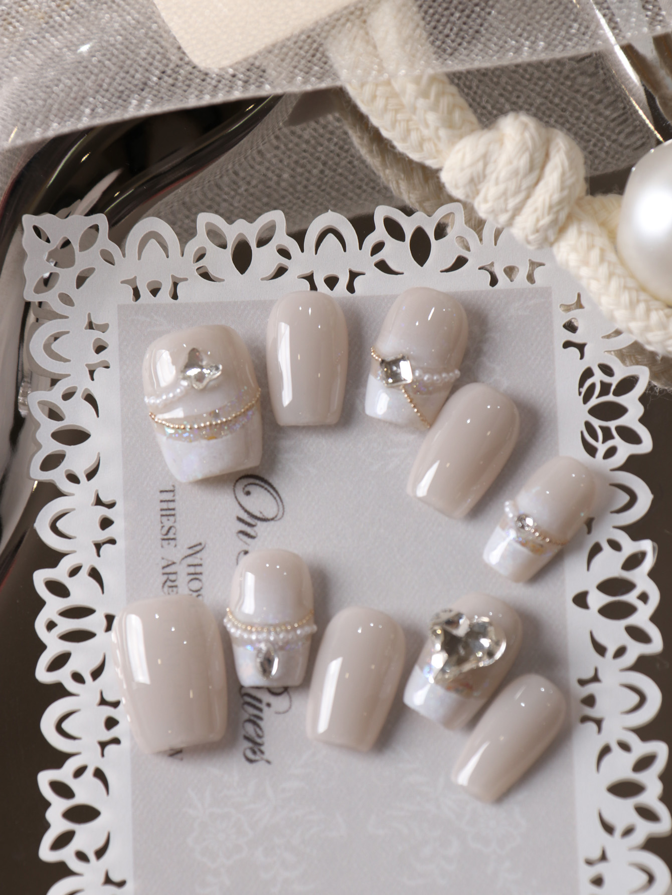 Nail Art Fake Nails - 10 قطع من الأظافر الاصطناعية القصيرة