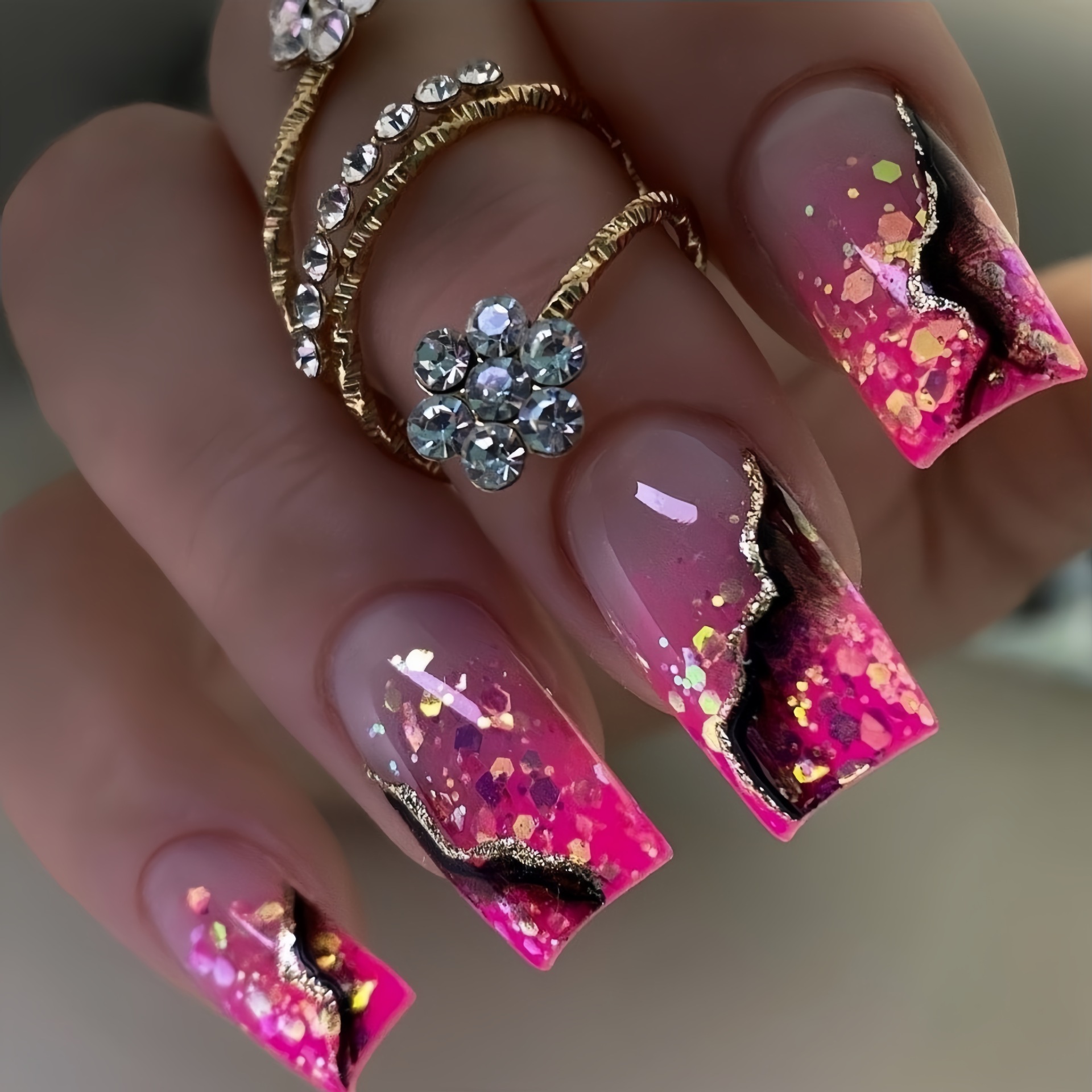 Nail Art Fake Nails - أظافر صناعية متوسطة الحجم للنساء والفتيات،