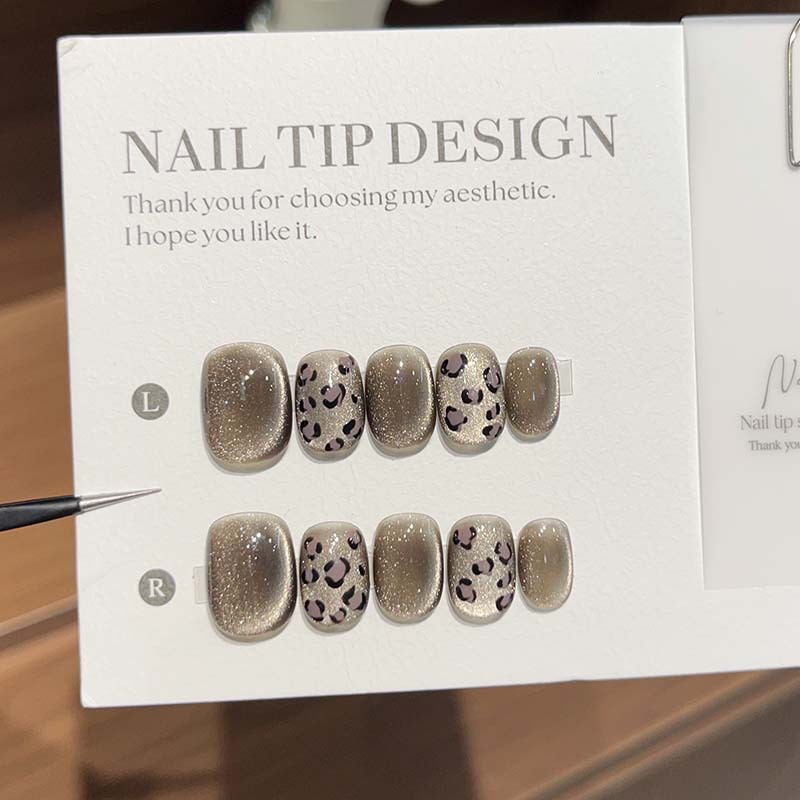 Nail Art Cat Eye Simple - 10 قطع أظافر صناعية قصيرة بتصميم