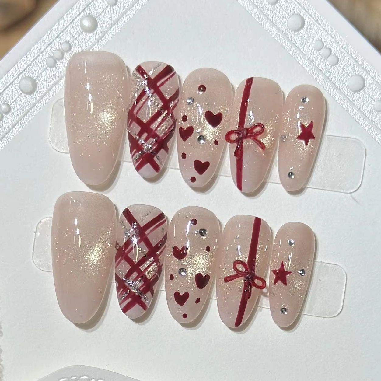 10 قطع من الأظافر الاصطناعية ا - مراجعة Nail Art Cat Eye Simple وسعره