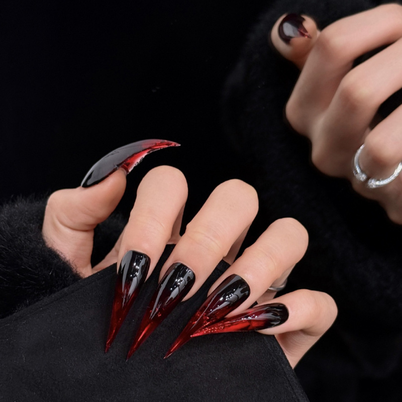 أظافر صناعية أوروبية وأمريكية  - مراجعة Nail Art Gothic وسعره