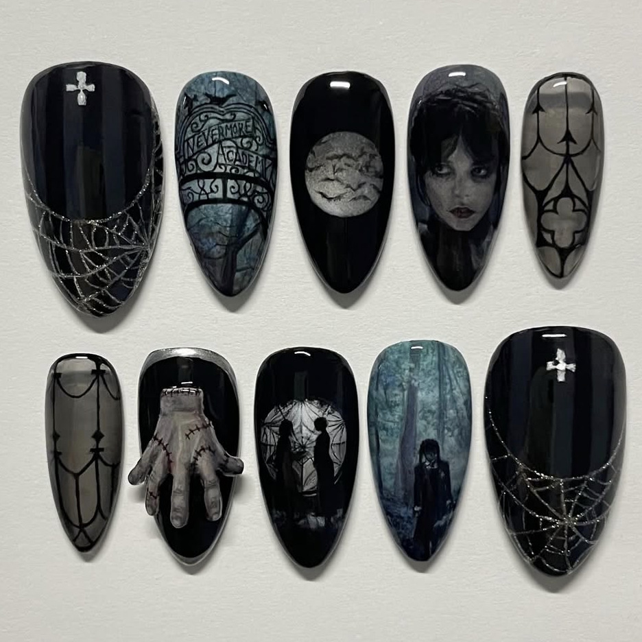 24 قطعة من الأظافر الصناعية ال - مراجعة Nail Art Gothic وسعره