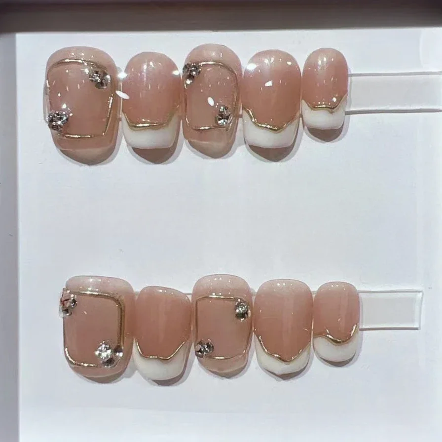 10 قطعة مربع قصير الفرنسية الي - مراجعة Nail Art Cat Eye Simple وسعره