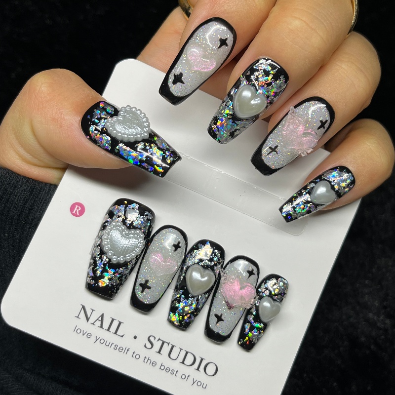 10 قطعة الصحافة السوداء القوطي - مراجعة Nail Art Gothic وسعره