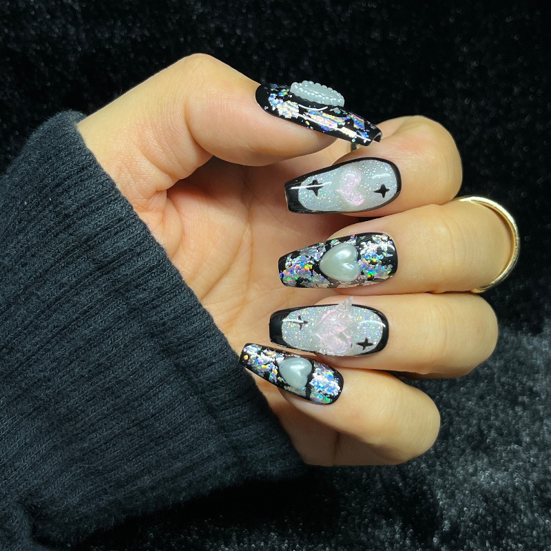 10 قطعة الصحافة السوداء القوطي - مراجعة Nail Art Gothic وسعره