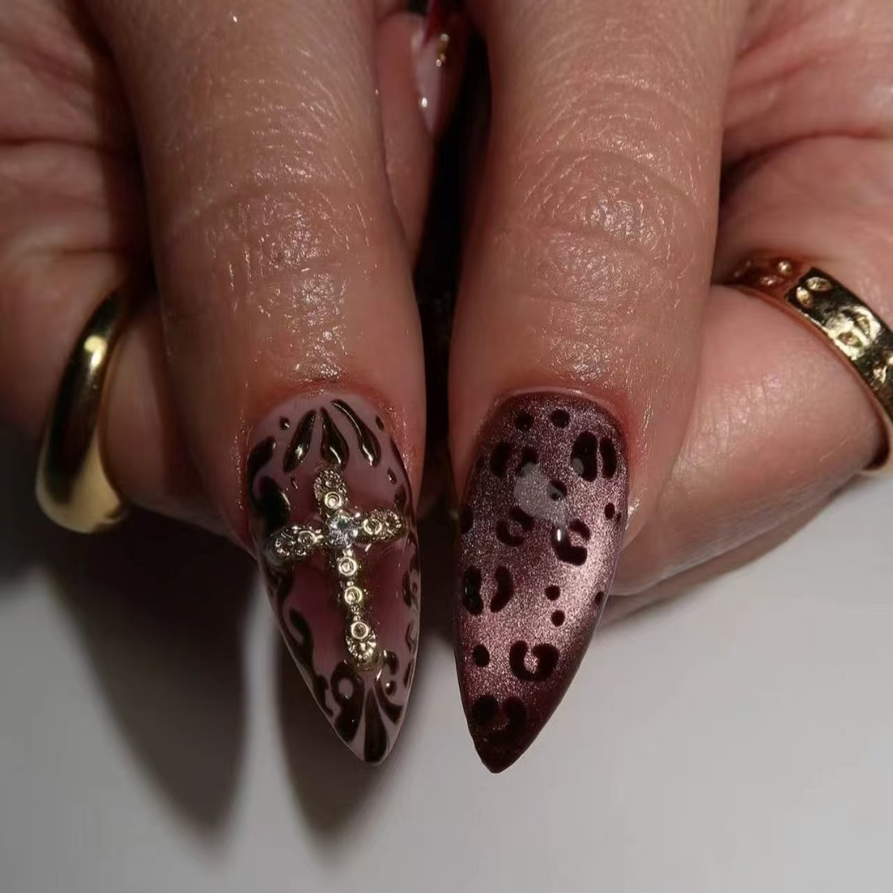أظافر صناعية متدرجة اللون من ا - مراجعة Nail Art Fake Nails وسعره